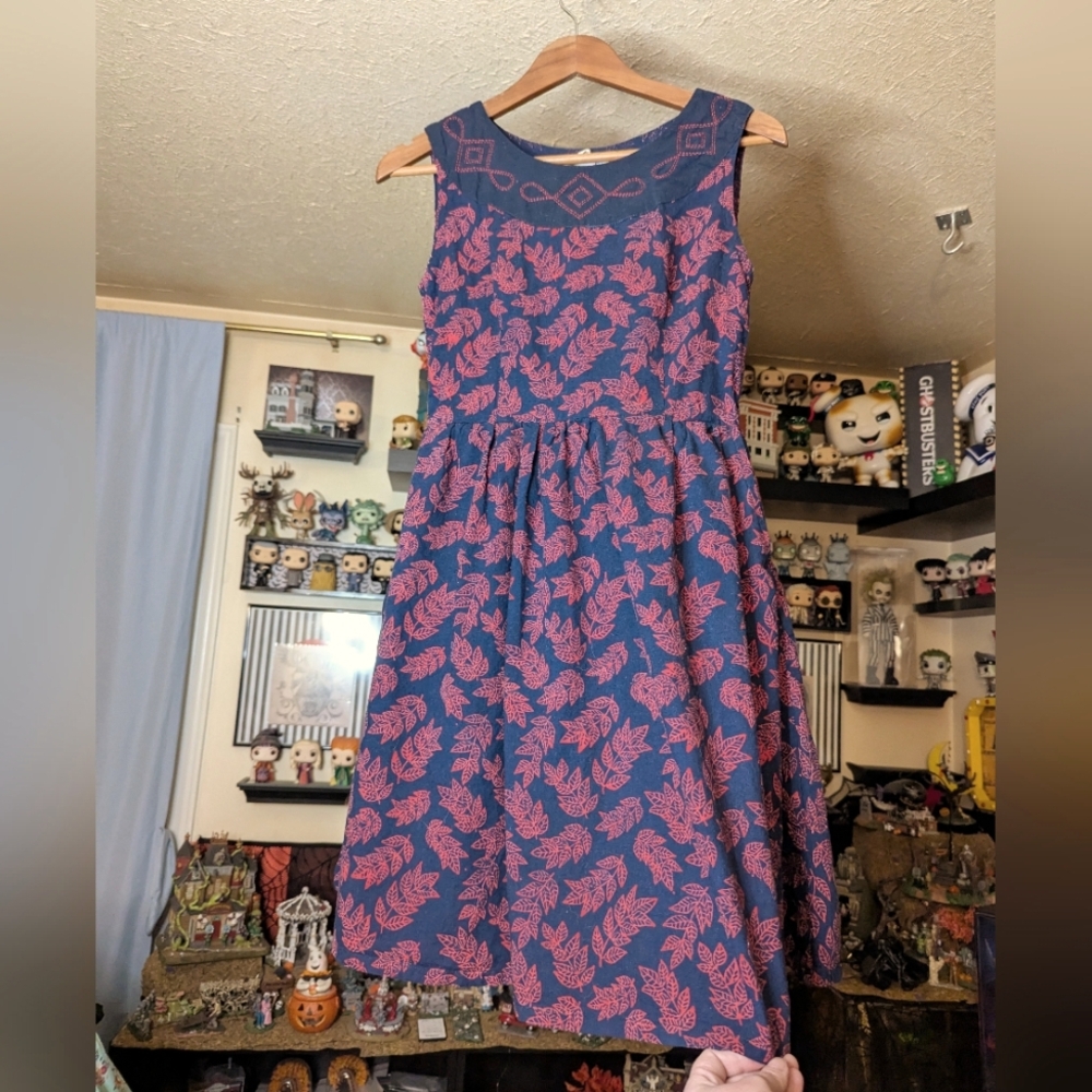 Mata Traders Modcloth Fall Navy And Red Leaf Pattern Dress, Small Elastic Waist